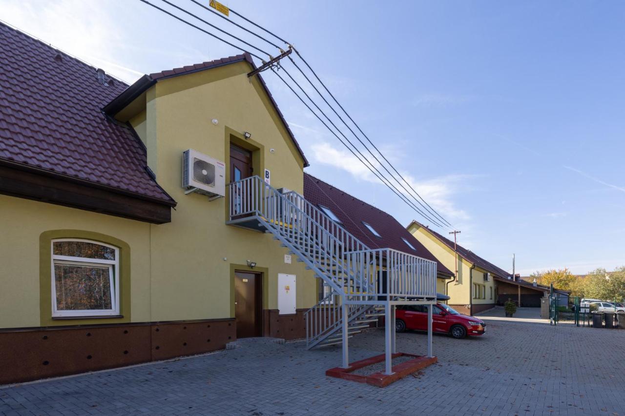 Penzion Rozhovice Экстерьер фото